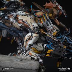 Aloy on Clawstrider 1:9 Scale Statue