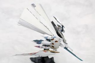Ginkei 1/144 Scale Model Kit
