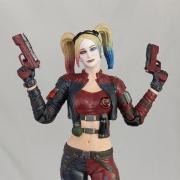 Harley Quinn 7.5" Statue (Red Jacket / exclusive)