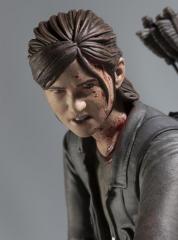 Ellie w/ Bow 8" Statue
