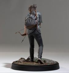 Ellie w/ Bow 8" Statue