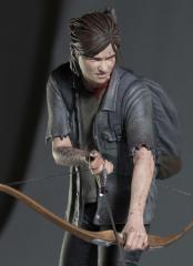 Ellie w/ Bow 8" Statue