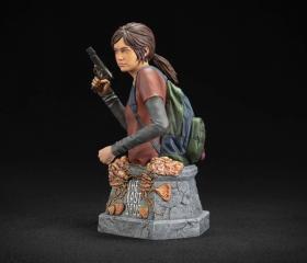 Ellie w/ Handgun 7.5" Bust