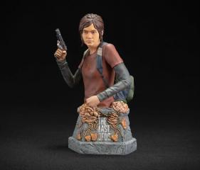 Ellie w/ Handgun 7.5" Bust