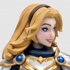 Lux Unlocked 10" Statue