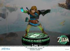 Link 7.9" Statue (exclusive)