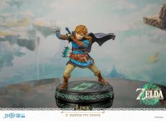 Link 9" Statue
