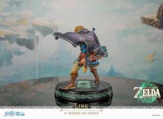 Link 9" Statue