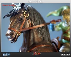 Link on Epona (exclusive)