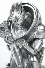 Garrus Vakarian 6" Statue (silver)