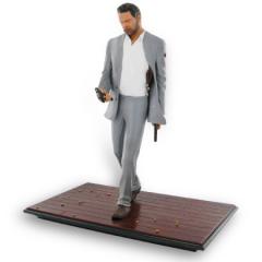 Max Payne Statue & Bullet Keychain