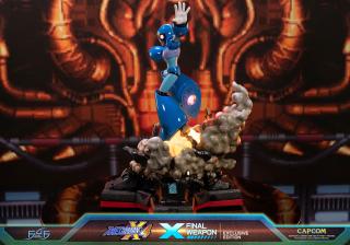 X 17" Statue (Final Weapon / exclusive)
