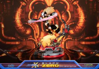 Zero 17" Statue (black / exclusive)