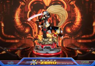 Zero 17" Statue (black / exclusive)