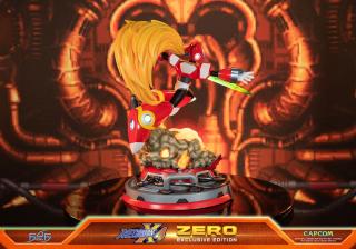 Zero 17" Statue (red / exclusive)