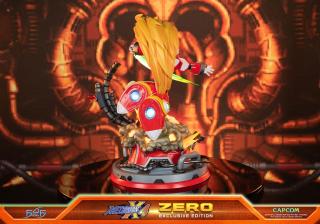 Zero 17" Statue (red / exclusive)