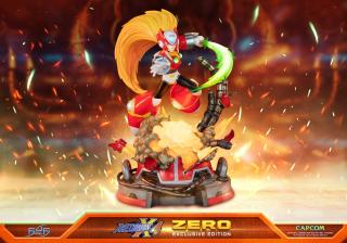 Zero 17" Statue (red / exclusive)