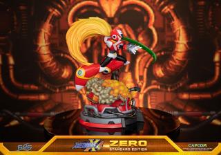 Zero 17" Statue (red)
