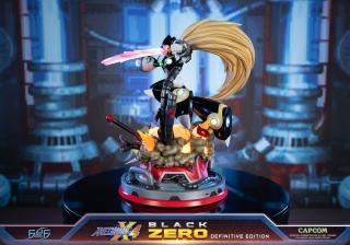 Zero 18.3" Statue (black / definitive)