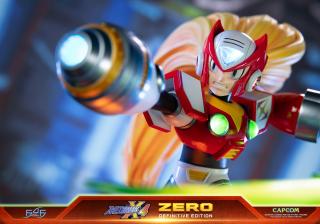 Zero 18.3" Statue (red / definitive)