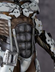 Raiden White Armor 1/6 Scale Statue (exclusive)