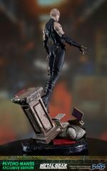Psycho Mantis Statue (exclusive)