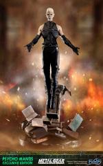 Psycho Mantis Statue (exclusive)