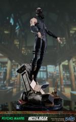 Psycho Mantis Statue