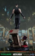 Psycho Mantis Statue