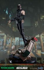 Psycho Mantis Statue