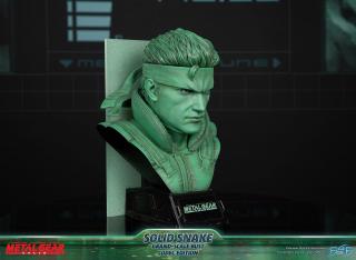 Solid Snake Grand-Scale Bust (codec)