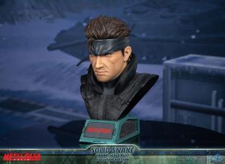 Solid Snake Grand-Scale Bust (exclusive)