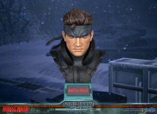 Solid Snake Life-Size Bust (exclusive)