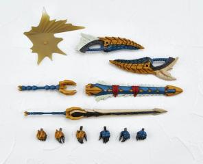 Amazing Yamaguchi Revoltech Hunter 6.69" Figure (Zinogre Armor Set)