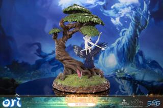 Ori & Ku 15.3" Statue (day)