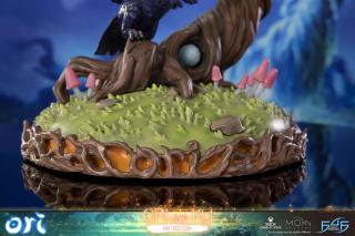 Ori & Ku 15.3" Statue (day)