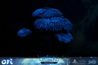 Ori & Ku 9" Statue (night)