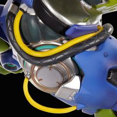 Lucio 10" Statue