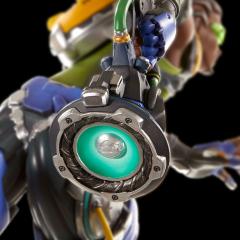 Lucio 10" Statue
