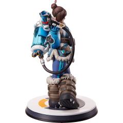 Mei 11" Premium Statue