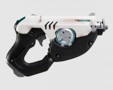 Tracer's Blaster Replica