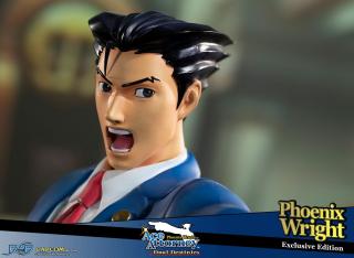Phoenix Wright Statue (exclusive)