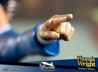 Phoenix Wright Statue (exclusive)