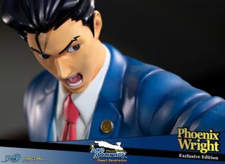 Phoenix Wright Statue (exclusive)