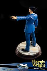 Phoenix Wright Statue (exclusive)