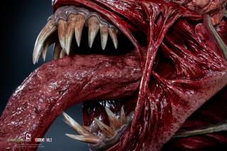 Licker 1/1 Scale Bust (exclusive)