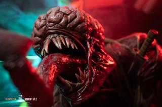 Licker 1/1 Scale Bust (exclusive)