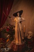 Lady Dimitrescu 1/4 Scale Statue (exclusive)