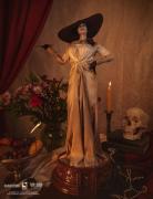 Lady Dimitrescu 1/4 Scale Statue