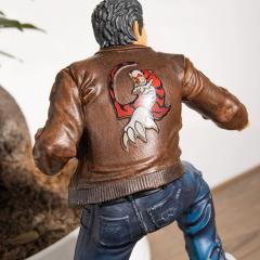 Ryo Hazuki 10" Statue